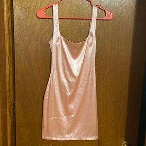 NWOT sexy satin bodycon Fashionnova dress 🤩